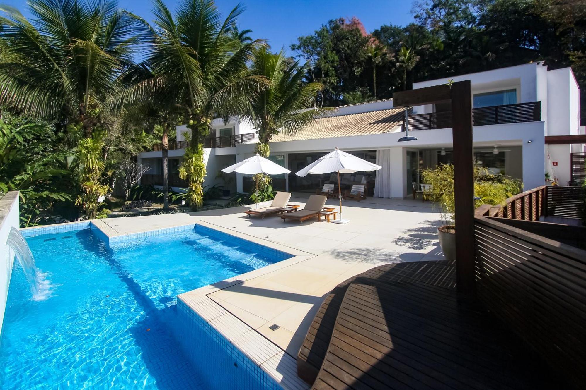 Tropical Contemporary Suites Araquari Exteriör bild